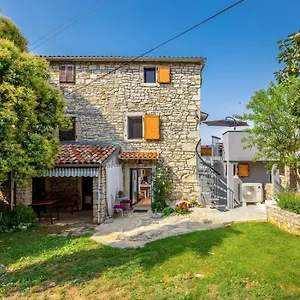 Li , Tar-Vabriga Croatia